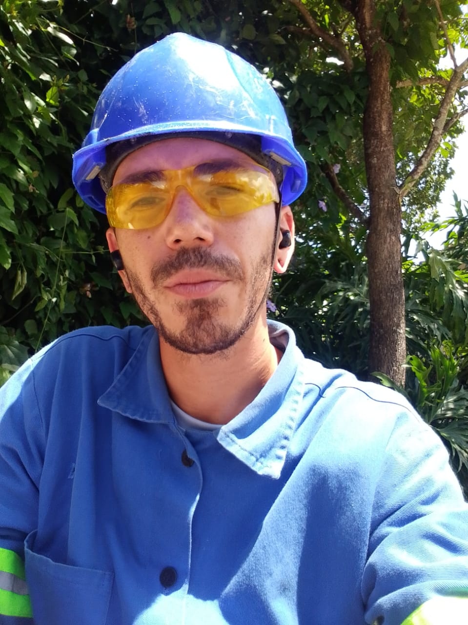 Instalação de Starlink em prédio residencial no Cruzeiro, Brasília DF – antena fixada em apartamento sem furar a fachada